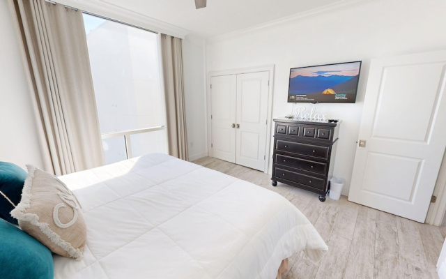 Shoreline Towers 1125 3 Bedroom Condo