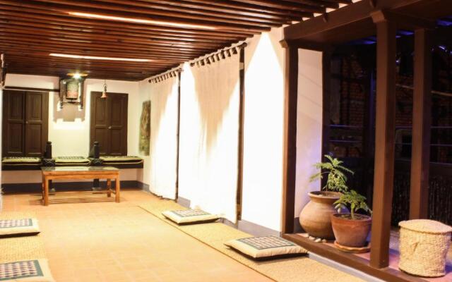 Hiranya Guest House