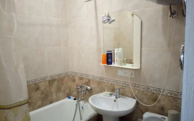 Apartment on the World