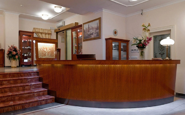 Amigo City Centre Hotel