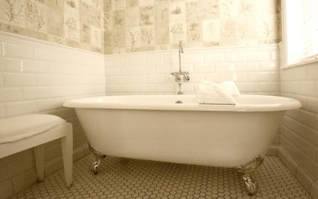 Cannon Beach Hotel Collection