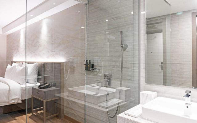 Platinum Hotel Tunjungan Surabaya