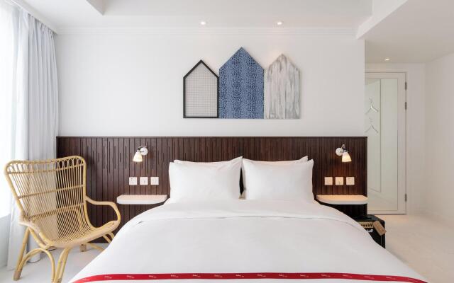 Ruby Zoe Hotel London