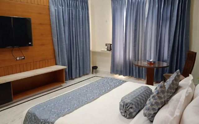 Matoshree Club and Resort