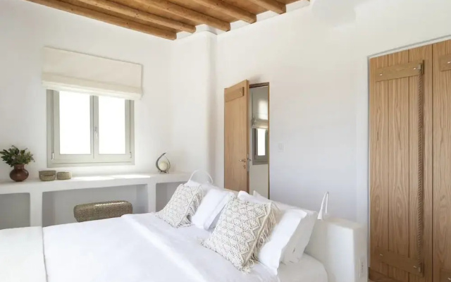 Serene Villa With Terrace and Views