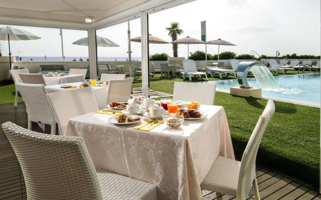 Hotel Mediterraneo