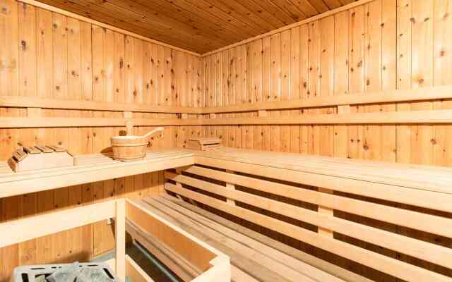 Отель Sovereign Beach