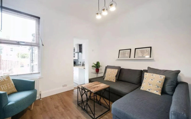 Cambridge House Luton - Inhabit Short Stays
