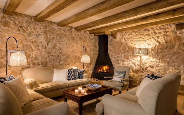 LJs Ratxo Eco Luxury Retreat