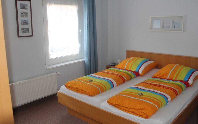 Einladende Ferienwohnung mit Terrasse in Wismar