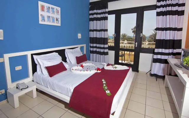 Hotel Hawai Beach Club