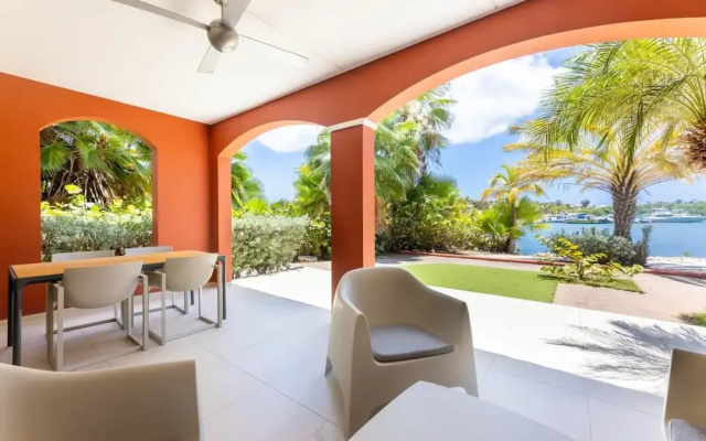 Spanish Water Apartments - Terrace