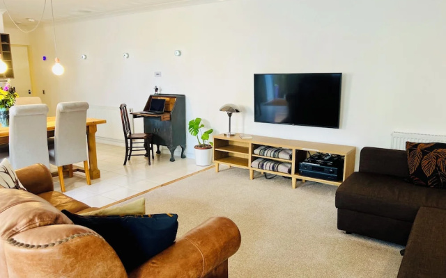Crieff Armoury Luxury Self Catering Apartment