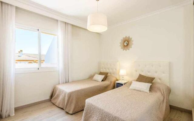 Puerto Banus Ático de 4 Habitaciones