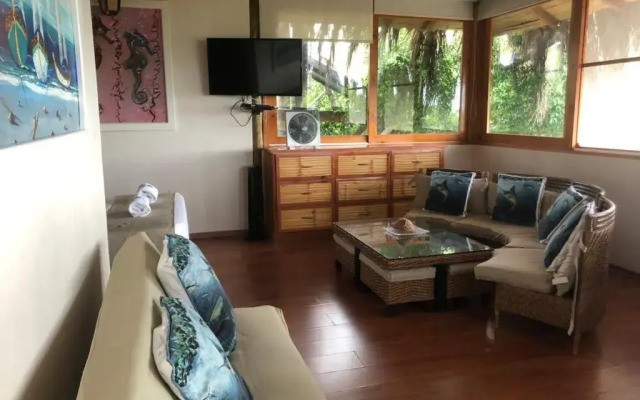 Aquamare bungalows