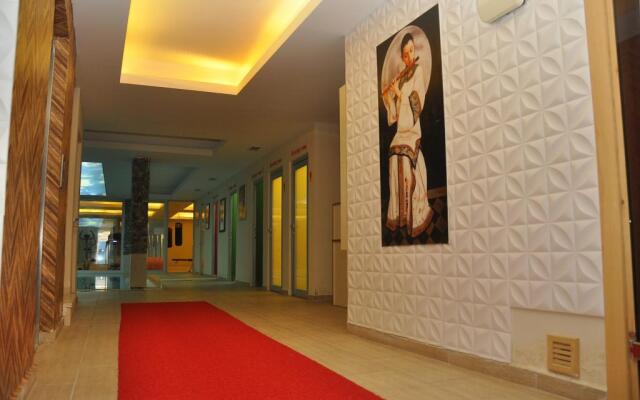 Acar Hotel