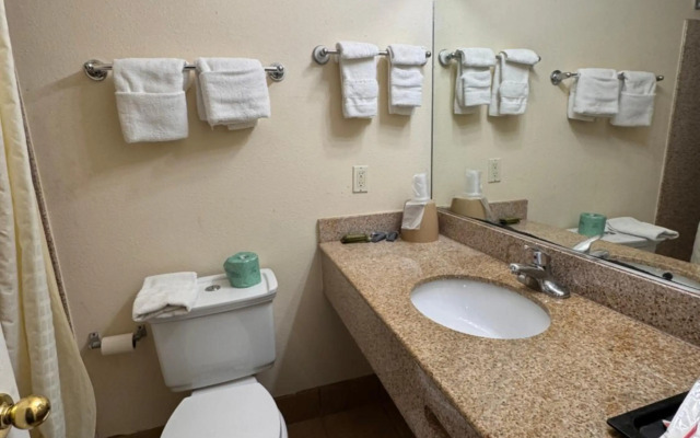 Whispering Pines by Hotel O Whitestone VA