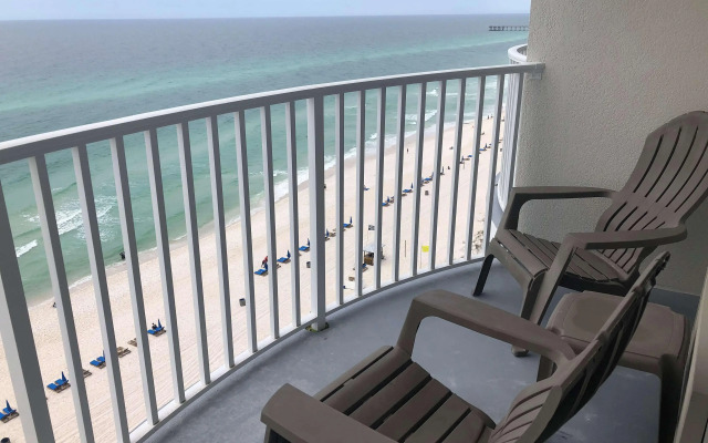 Radisson Beachfront Hotel - Panama City Beach