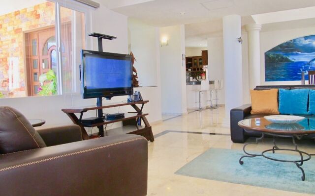 Casa Grande by Playa Paradise
