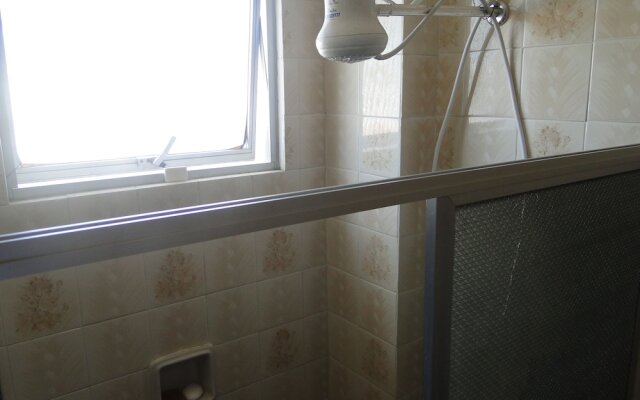 Linda Cobertura Duplex Renovada e Ampla
