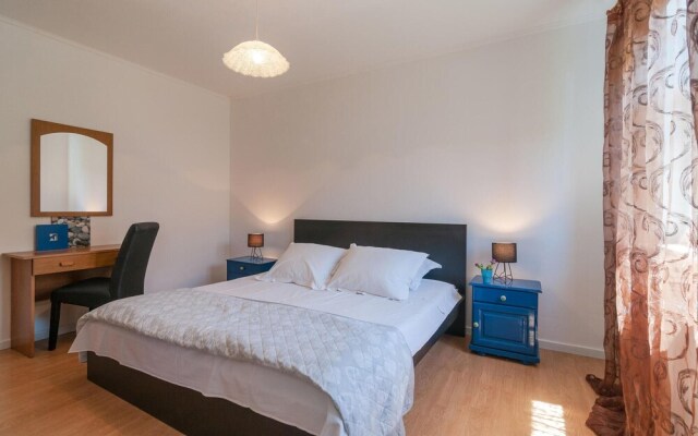 Nice Apartment in Sutivan With Wifi and 2 Bedrooms