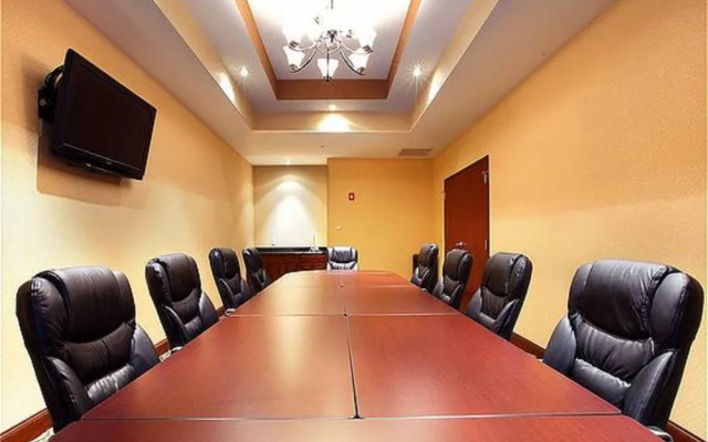 Hyatt House Bentoville / Rogers