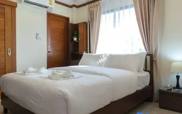Suthep Home & Hostel