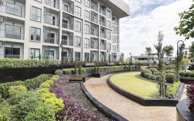 The Rich Condo By Favstay