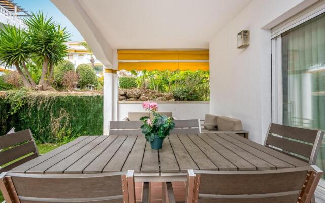 Urb la Dama de Noche 4br by Rafleys