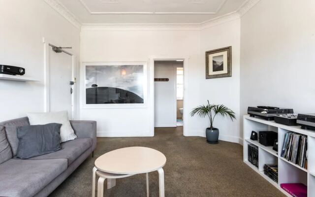 Bright Bondi Beach Pad