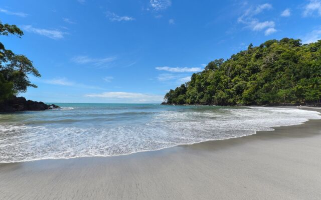 Tulemar Resort