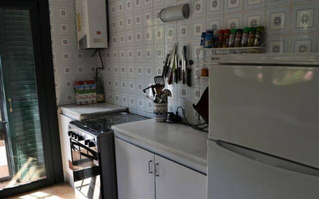 House - 3 Bedrooms with Sea views - 107831