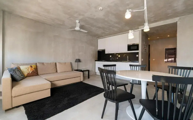 N1 Hostel Apartments & Suites