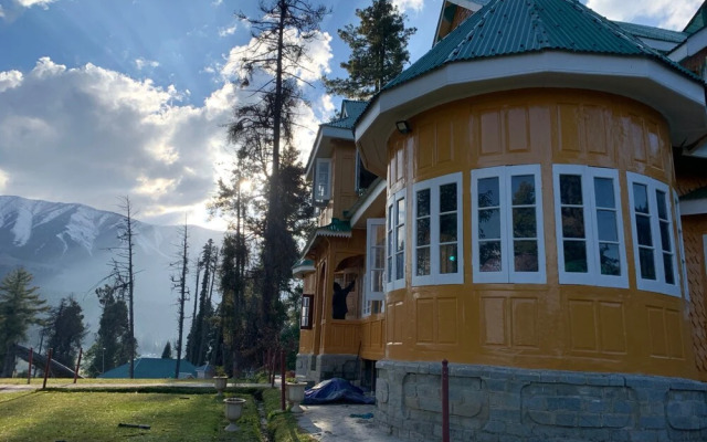 Gulmarg Ski Hill Resort