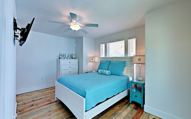 The Commons #801 - Three Bedroom Townhome