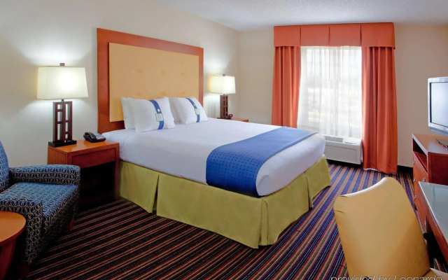 DoubleTree by Hilton Richmond Airport