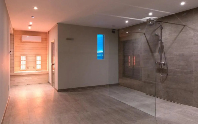 Villa 121