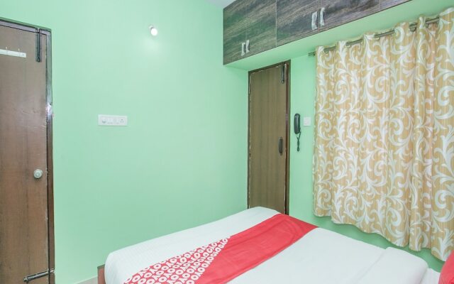 OYO 13861 Green leaf International Comforts