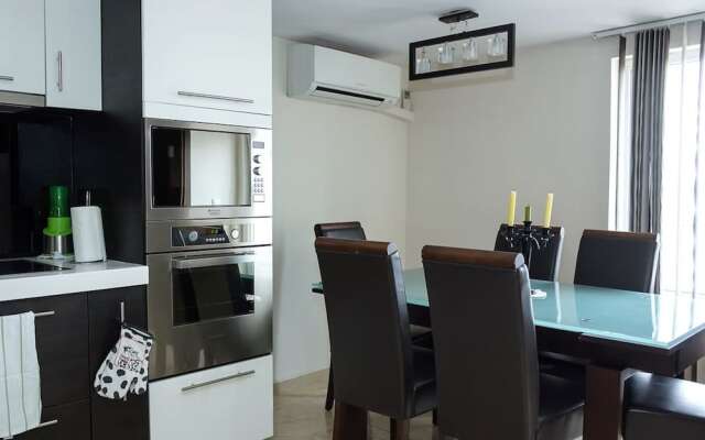 FM Deluxe 1-BDR Apartment - Vinitza Area -Varna