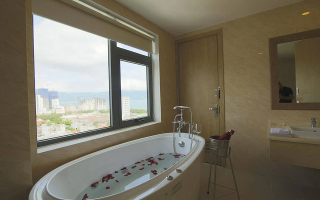 Lavencos Hotel Da Nang