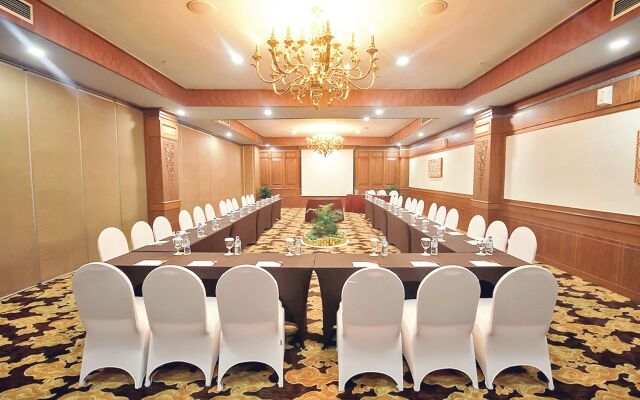 Planet Holiday Hotel & Residence