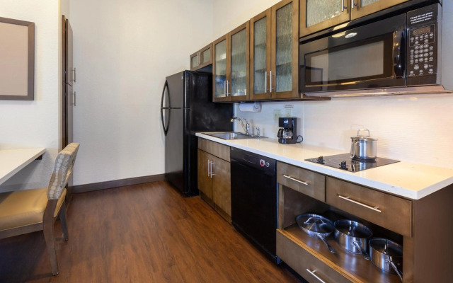 Candlewood Suites West Springfield by IHG