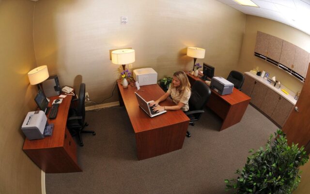 DoubleTree by Hilton Bay City - Riverfront