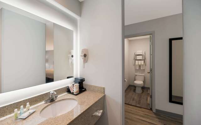 Quality Inn & Suites Artesia