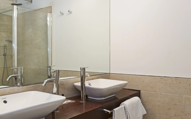 B&B HOTEL Pisa Airport