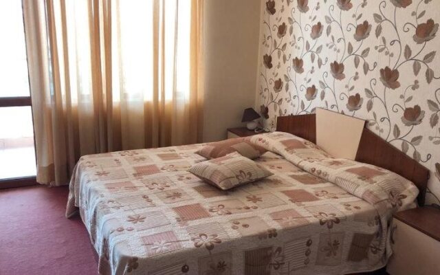 Family Hotel Dayana
