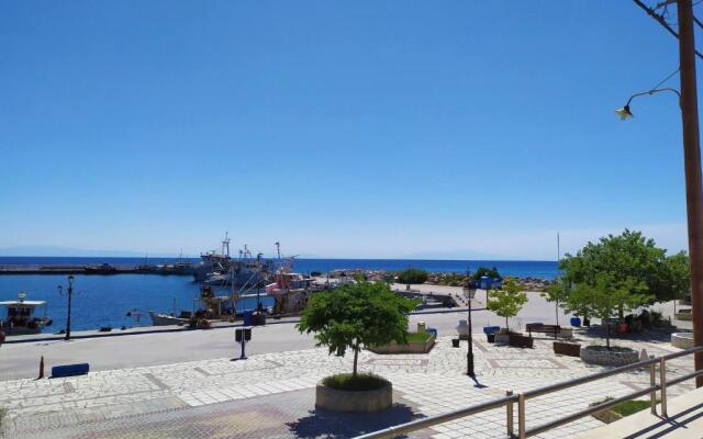 Anchors Aweigh 3-100 Sm Apartment Near The Sea