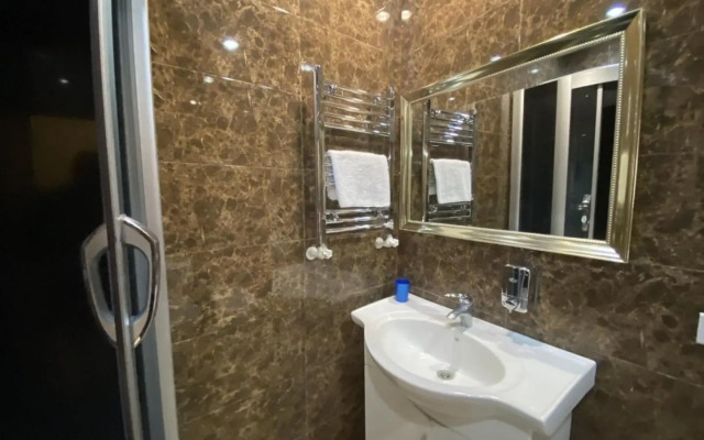 Large 5 bedroom VIP Villa 2