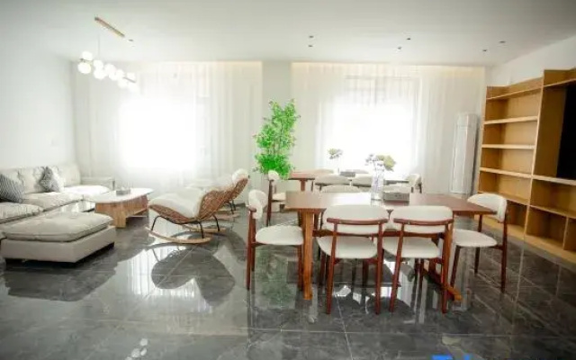 Wuyushanye Garden Smart Vacation Boutique Stay (Jiuzhaigou)