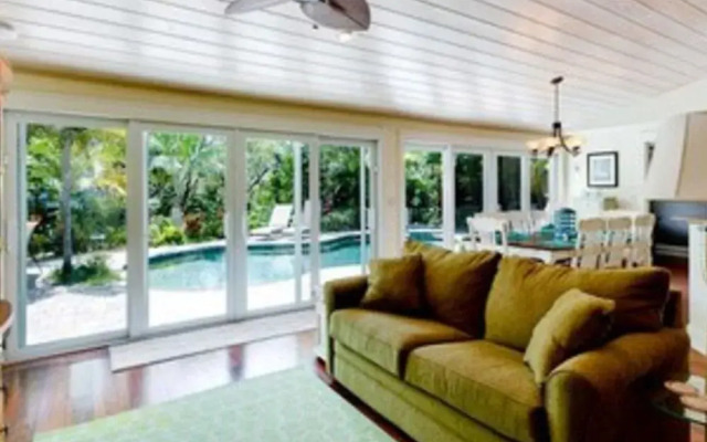 Paradise Pointe